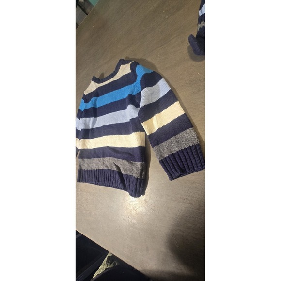 Children's Place Matching Sweater, Hat And Mittens Set Size 4t - Picture 3 of 10